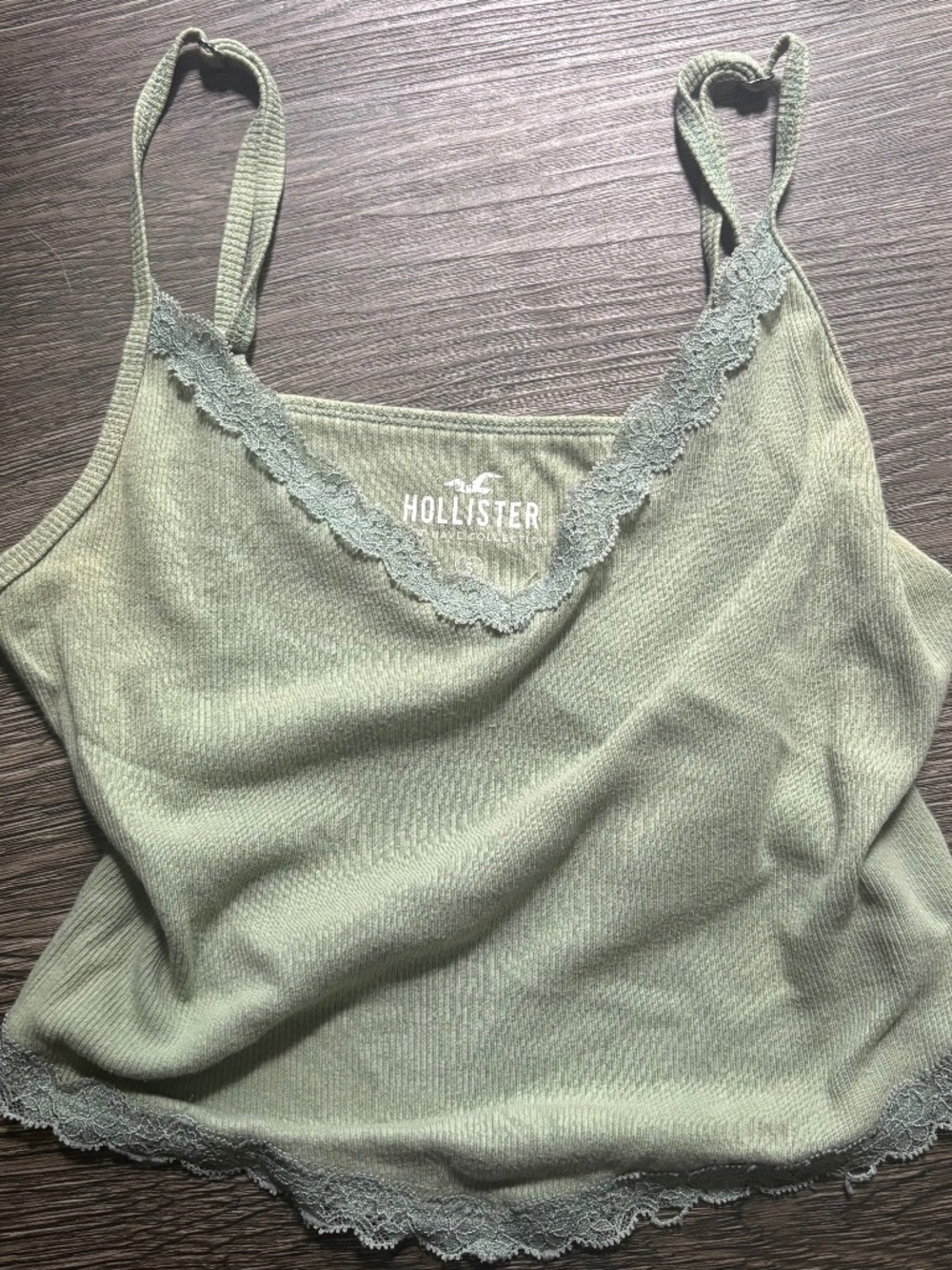 Lace trim pastel green crop top cropped cami camisole vneck baby tee tank